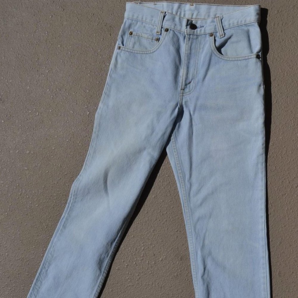 Vintage High Waisted Levi’s 719 fit